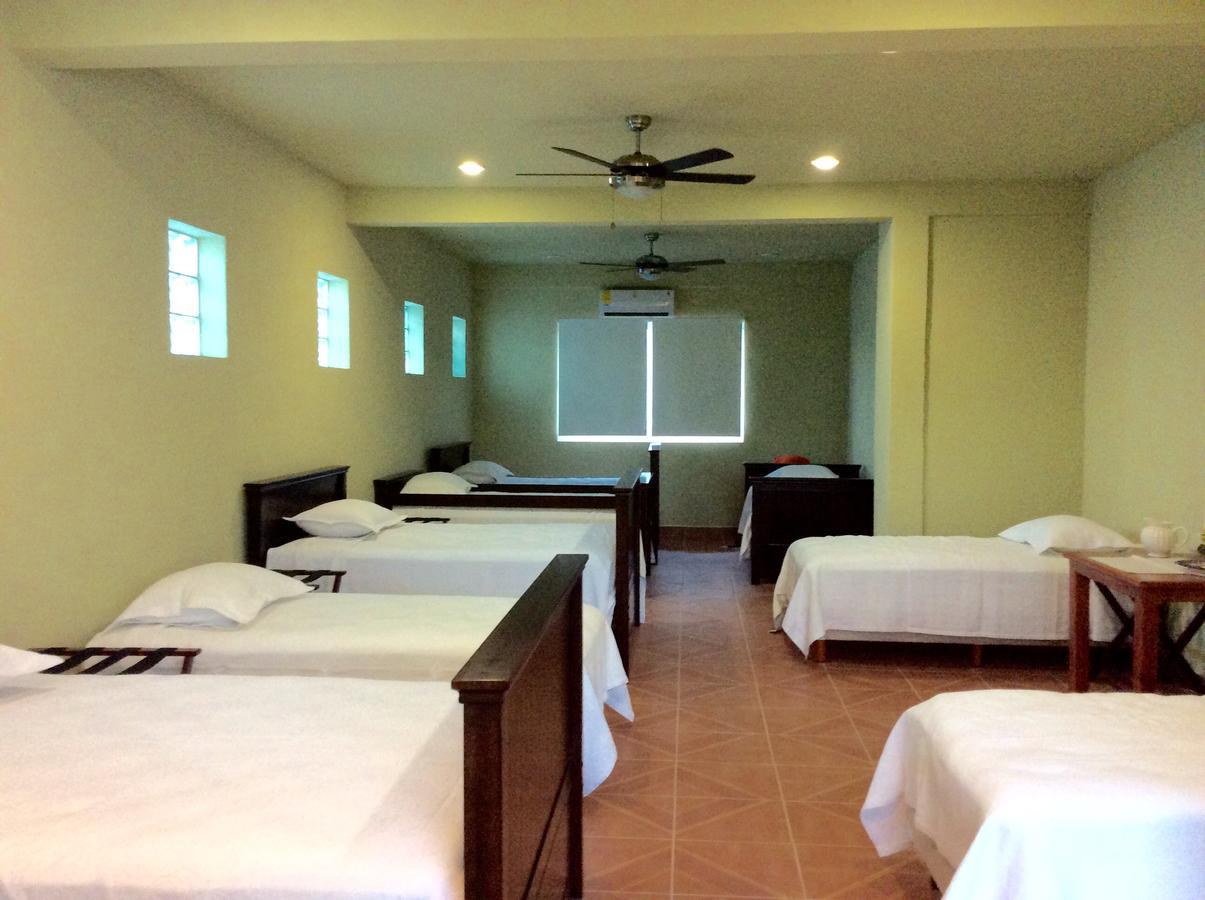 Casa Paloma Blanca Hostel Isla Mujeres Exterior photo